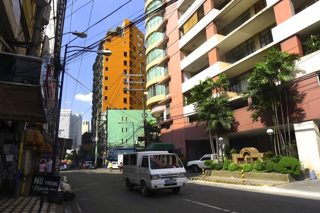 Lokal Hostel San Pedro Makati Exterior foto